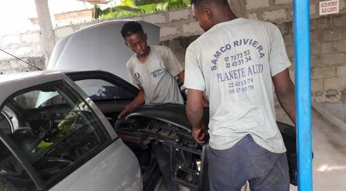 Réparation - PLANÈTE AUTO s'occupe de l'entretien périodique de votre véhicule, de la réparation et du dépannage en cas de panne ou d'avarie.